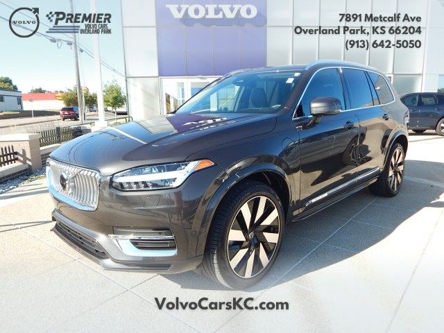 2023 Volvo XC90 Recharge Plug-In Hybrid Ultimate Bright Theme