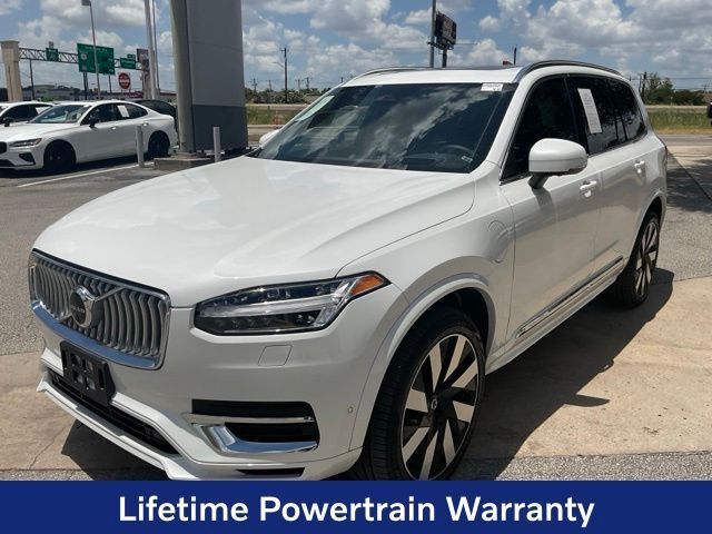 2023 Volvo XC90 Recharge Plug-In Hybrid Ultimate Bright Theme