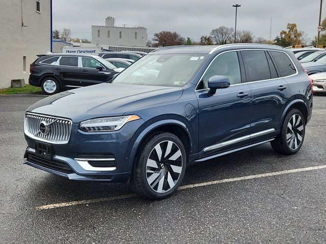 2023 Volvo XC90 Recharge Plug-In Hybrid Ultimate Bright Theme