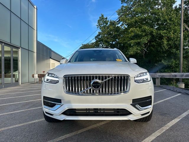 2023 Volvo XC90 Recharge Plug-In Hybrid Ultimate Bright Theme