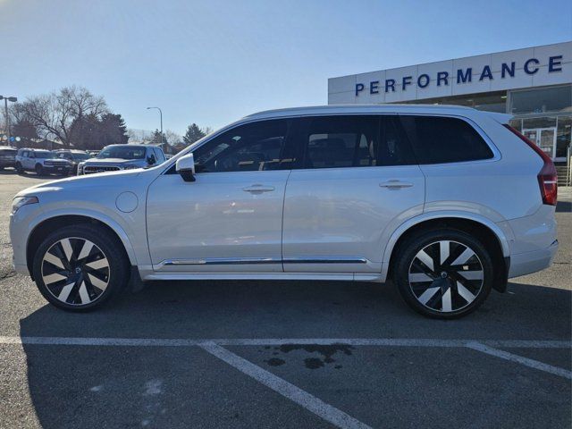 2023 Volvo XC90 Recharge Plug-In Hybrid Ultimate Bright Theme