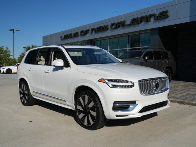 2023 Volvo XC90 Recharge Plug-In Hybrid Ultimate Bright Theme