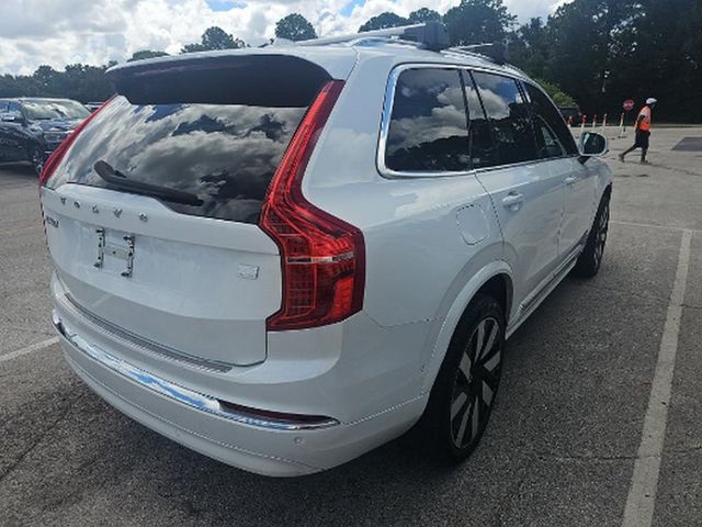 2023 Volvo XC90 Recharge Plug-In Hybrid Ultimate Bright Theme