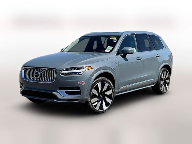 2023 Volvo XC90 Recharge Plug-In Hybrid Ultimate Bright Theme