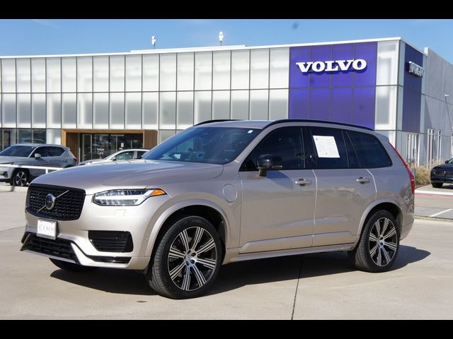 2023 Volvo XC90 Recharge Plug-In Hybrid Ultimate Dark Theme