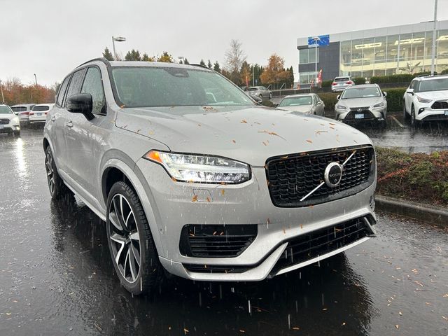 2023 Volvo XC90 Recharge Plug-In Hybrid Ultimate Dark Theme