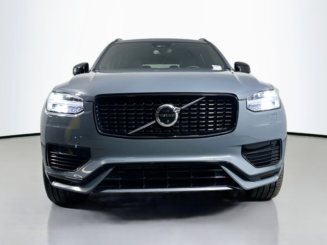 2023 Volvo XC90 Recharge Plug-In Hybrid Ultimate Dark Theme