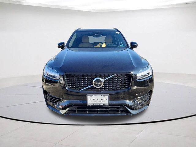 2023 Volvo XC90 Recharge Plug-In Hybrid Ultimate Dark Theme