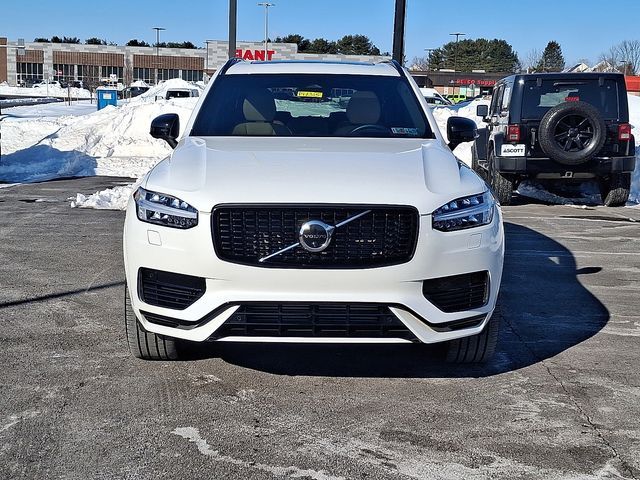 2023 Volvo XC90 Recharge Plug-In Hybrid Ultimate Dark Theme