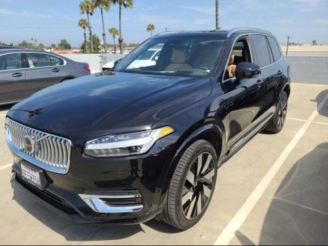 2023 Volvo XC90 Recharge Plug-In Hybrid Ultimate Bright Theme