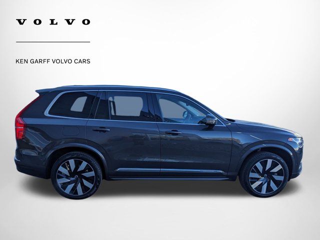 2023 Volvo XC90 Recharge Plug-In Hybrid Ultimate Bright Theme