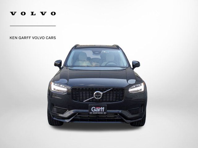 2023 Volvo XC90 Recharge Plug-In Hybrid Ultimate Dark Theme