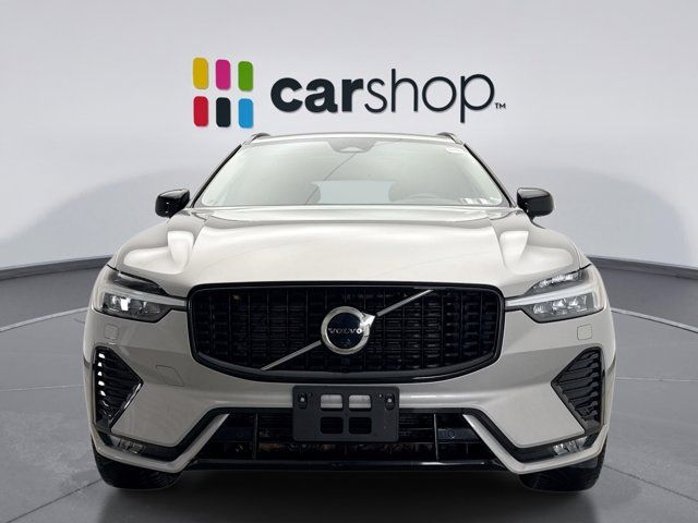 2023 Volvo XC60 Plus Dark Theme