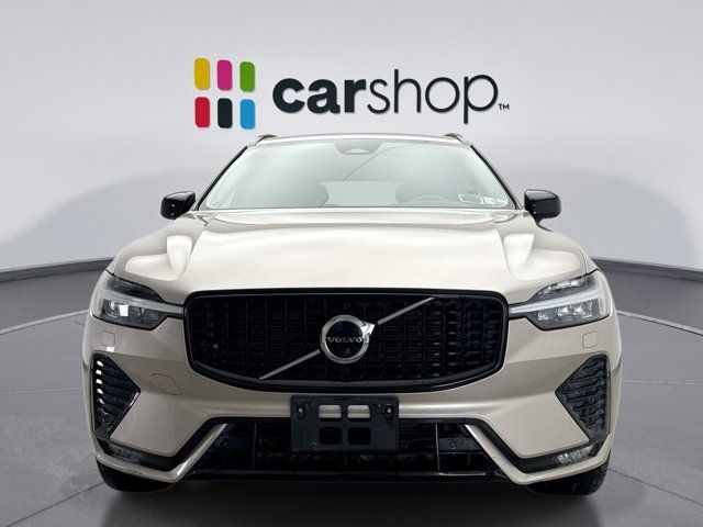 2023 Volvo XC60 Plus Dark Theme