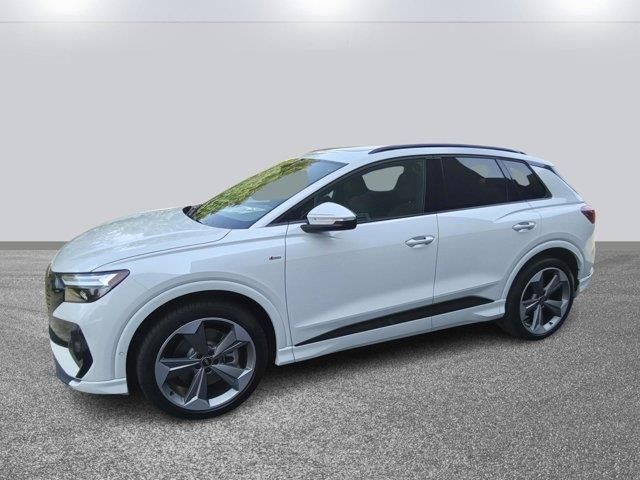 2024 Audi Q4 e-tron Premium Plus