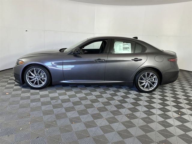 2024 Alfa Romeo Giulia Base