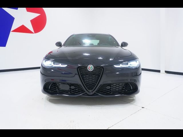 2024 Alfa Romeo Giulia Base