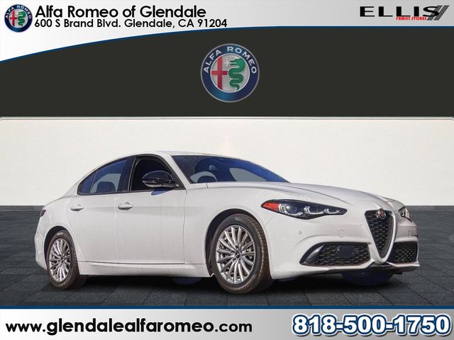 2024 Alfa Romeo Giulia Base