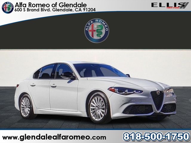 2024 Alfa Romeo Giulia Base