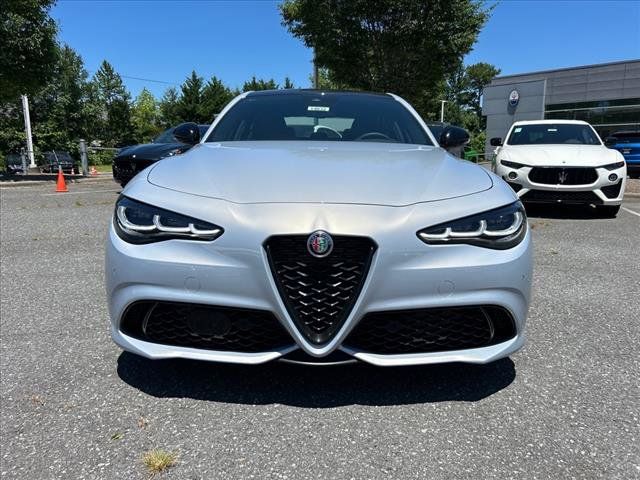 2024 Alfa Romeo Giulia Base