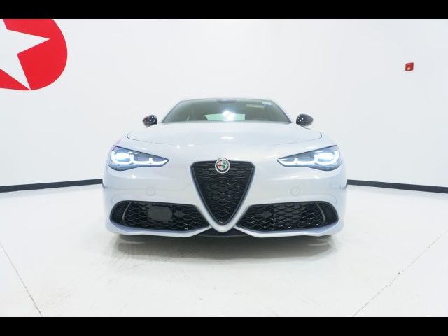 2024 Alfa Romeo Giulia Base