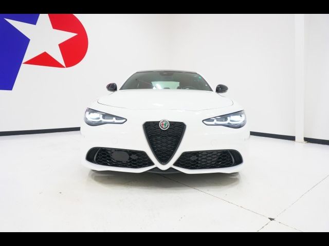 2024 Alfa Romeo Giulia Base