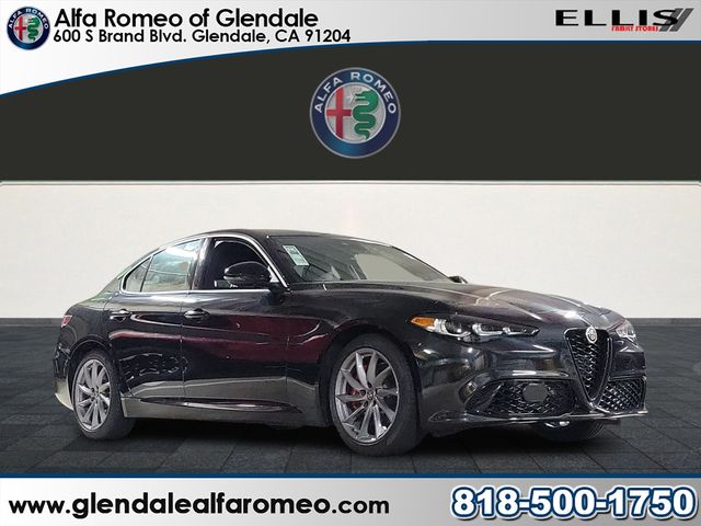 2024 Alfa Romeo Giulia Base