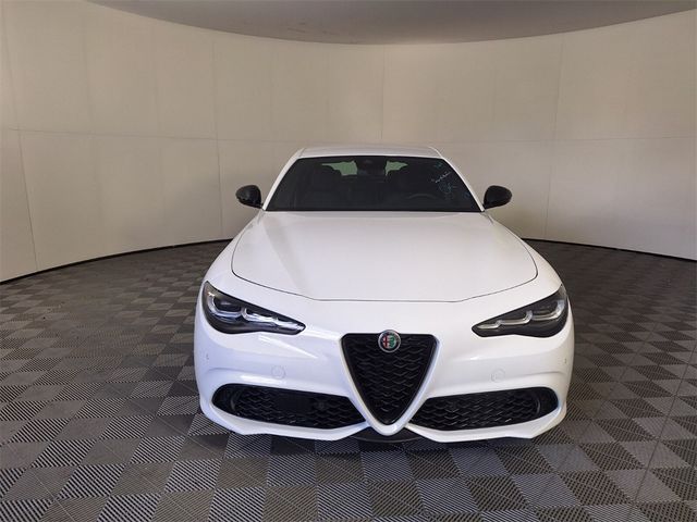 2024 Alfa Romeo Giulia Base