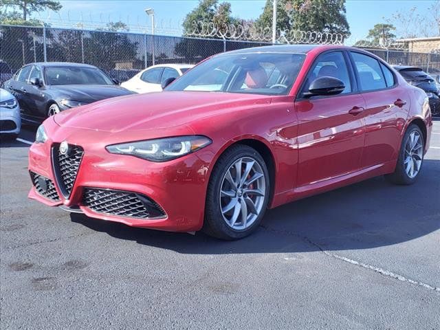 2024 Alfa Romeo Giulia Base