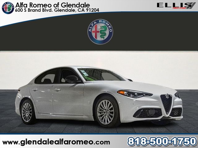 2024 Alfa Romeo Giulia Base