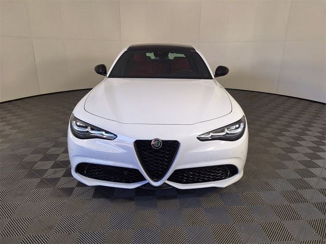 2024 Alfa Romeo Giulia Base