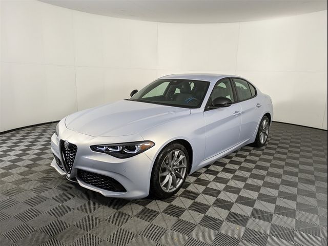 2024 Alfa Romeo Giulia Base