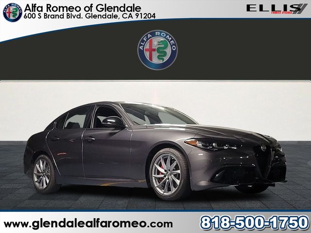 2024 Alfa Romeo Giulia Base