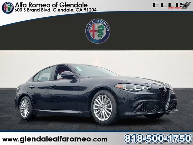 2024 Alfa Romeo Giulia Base