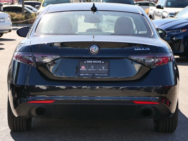 2024 Alfa Romeo Giulia Ti