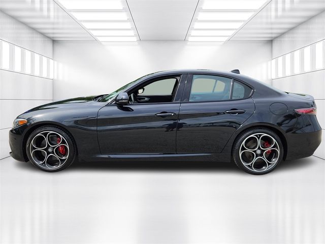 2024 Alfa Romeo Giulia Competizione