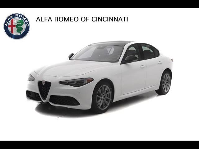 2024 Alfa Romeo Giulia Base