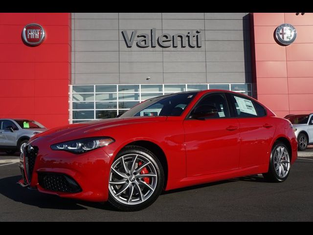 2024 Alfa Romeo Giulia Base