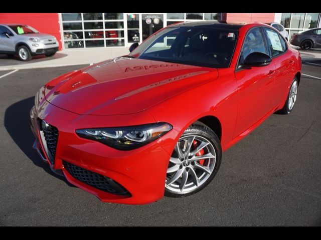 2024 Alfa Romeo Giulia Base