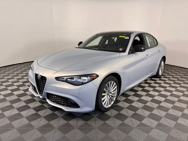 2024 Alfa Romeo Giulia Base