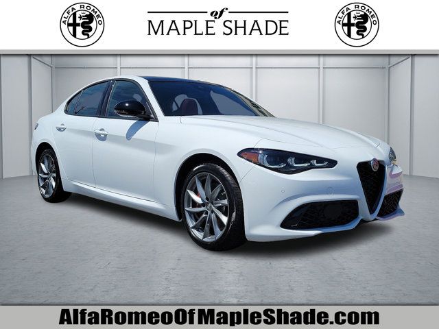 2024 Alfa Romeo Giulia Base