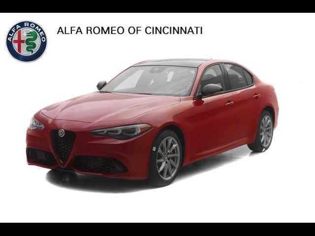 2024 Alfa Romeo Giulia Base