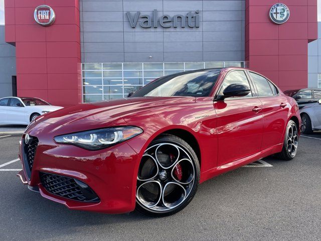 2024 Alfa Romeo Giulia Competizione