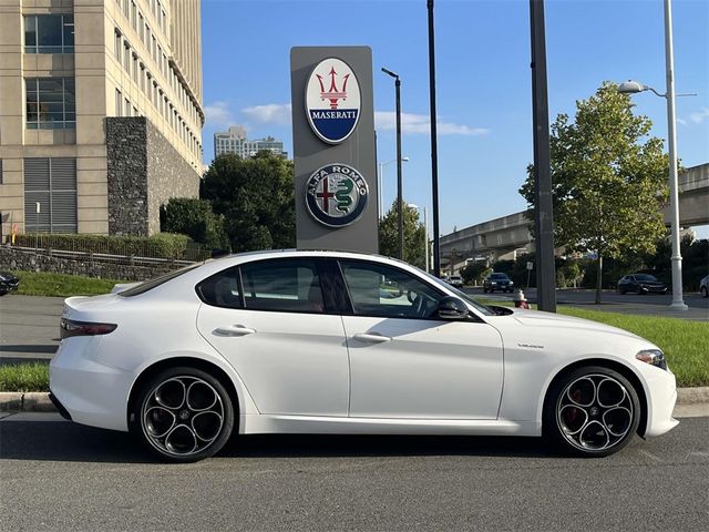 2024 Alfa Romeo Giulia Veloce