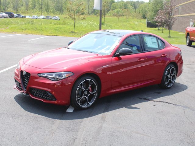 2024 Alfa Romeo Giulia Veloce