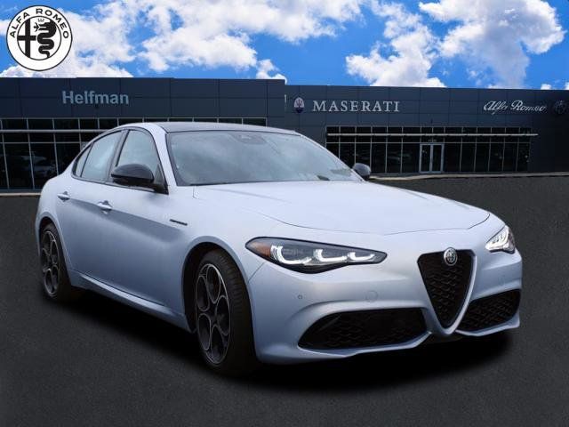 2024 Alfa Romeo Giulia Competizione