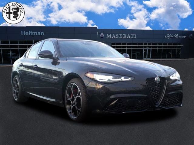 2024 Alfa Romeo Giulia Competizione