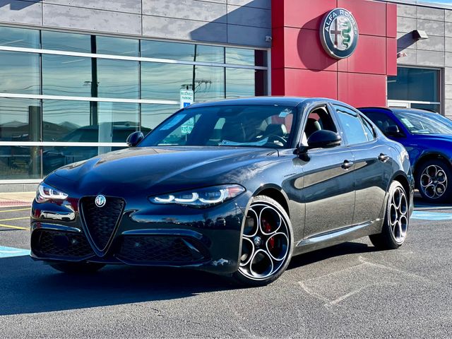 2024 Alfa Romeo Giulia Competizione