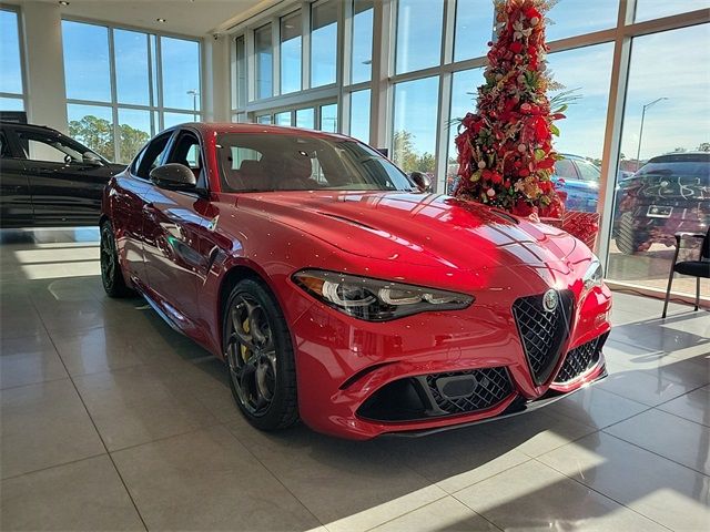 2024 Alfa Romeo Giulia Quadrifoglio Carbon