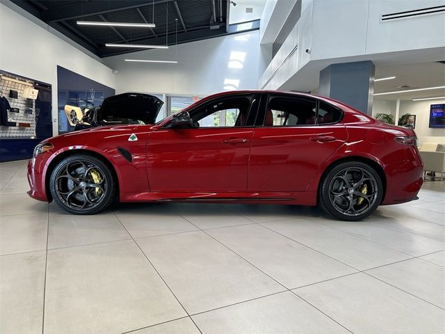 2024 Alfa Romeo Giulia Quadrifoglio Carbon